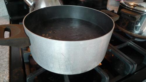 boil water in pot